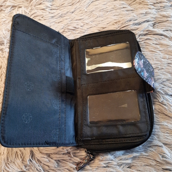 Mundi Vegan Leather Wristlet- New - Picture 4 of 12